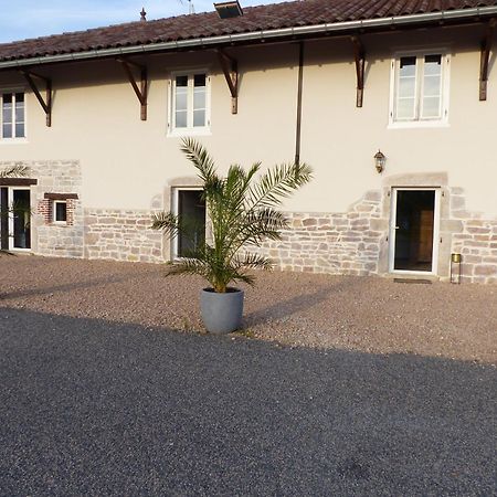 Gites Domaine De La Rochere Domsure Bagian luar foto